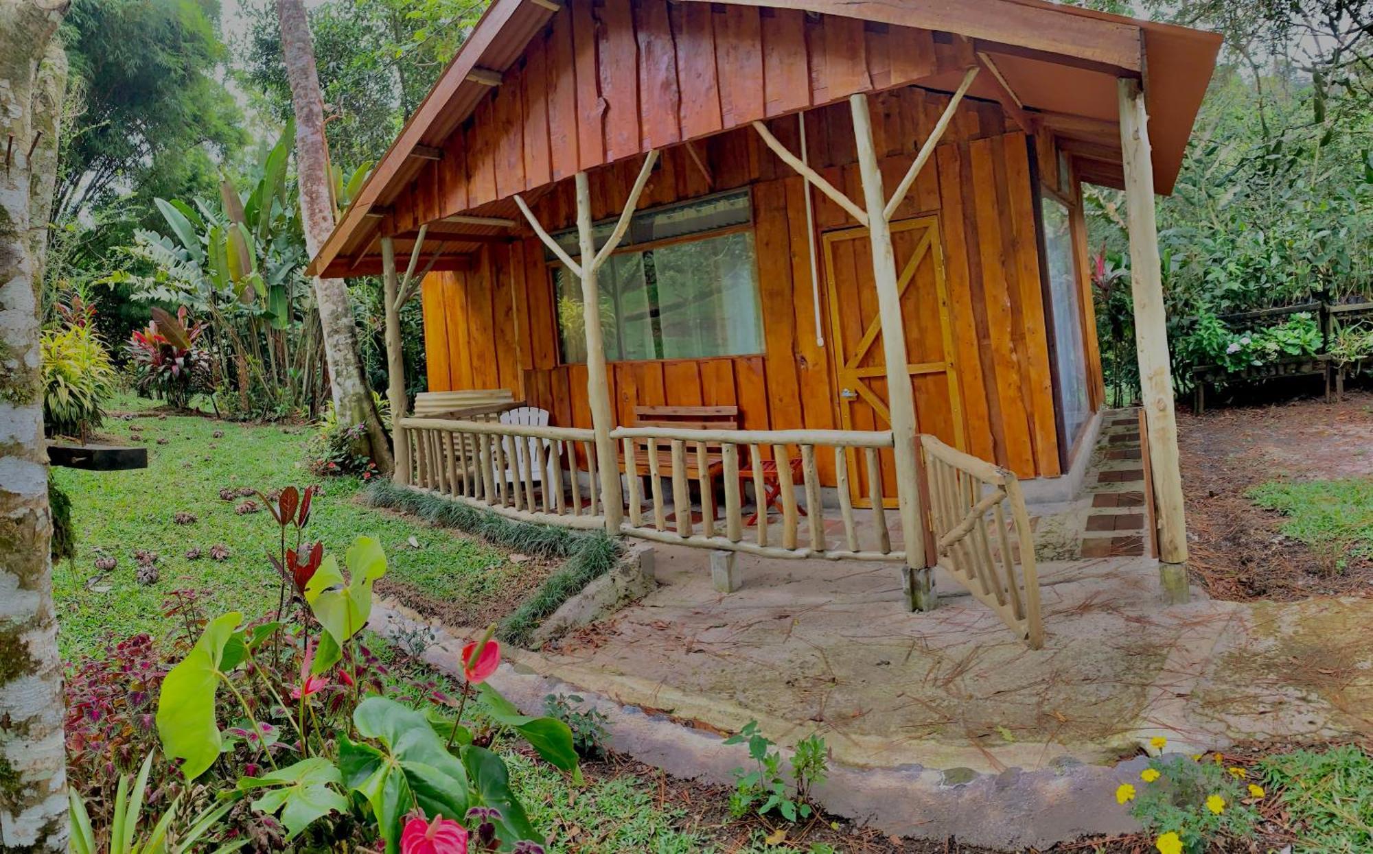 Vista Turrialba Lodge Eksteriør billede